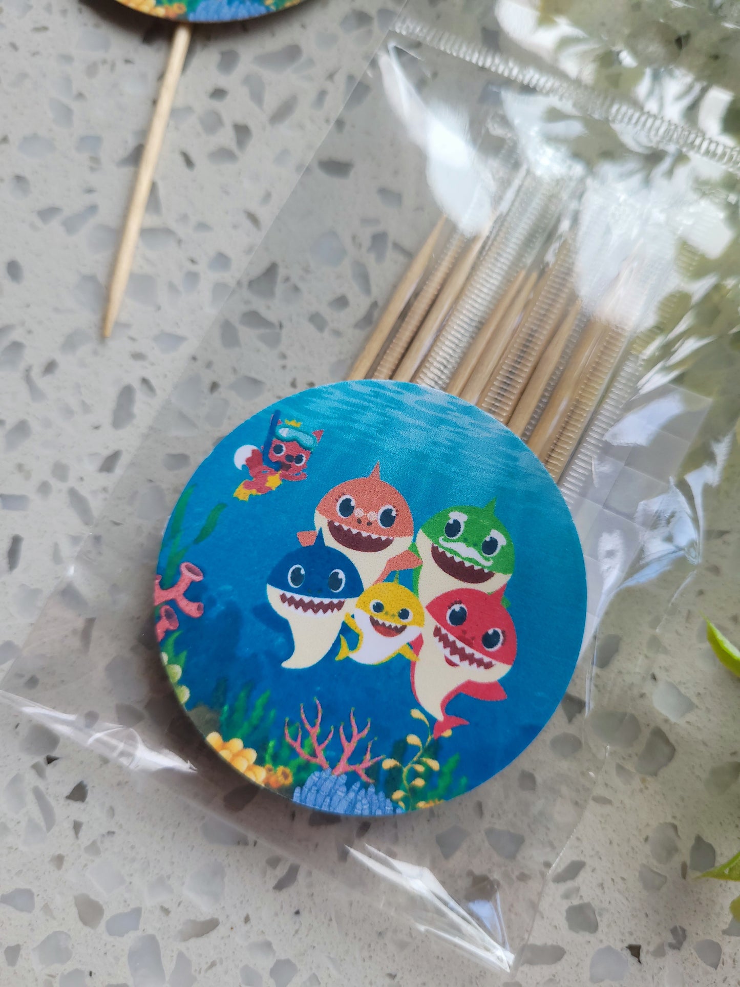Paperboard Toppers Baby Shark 12s #01