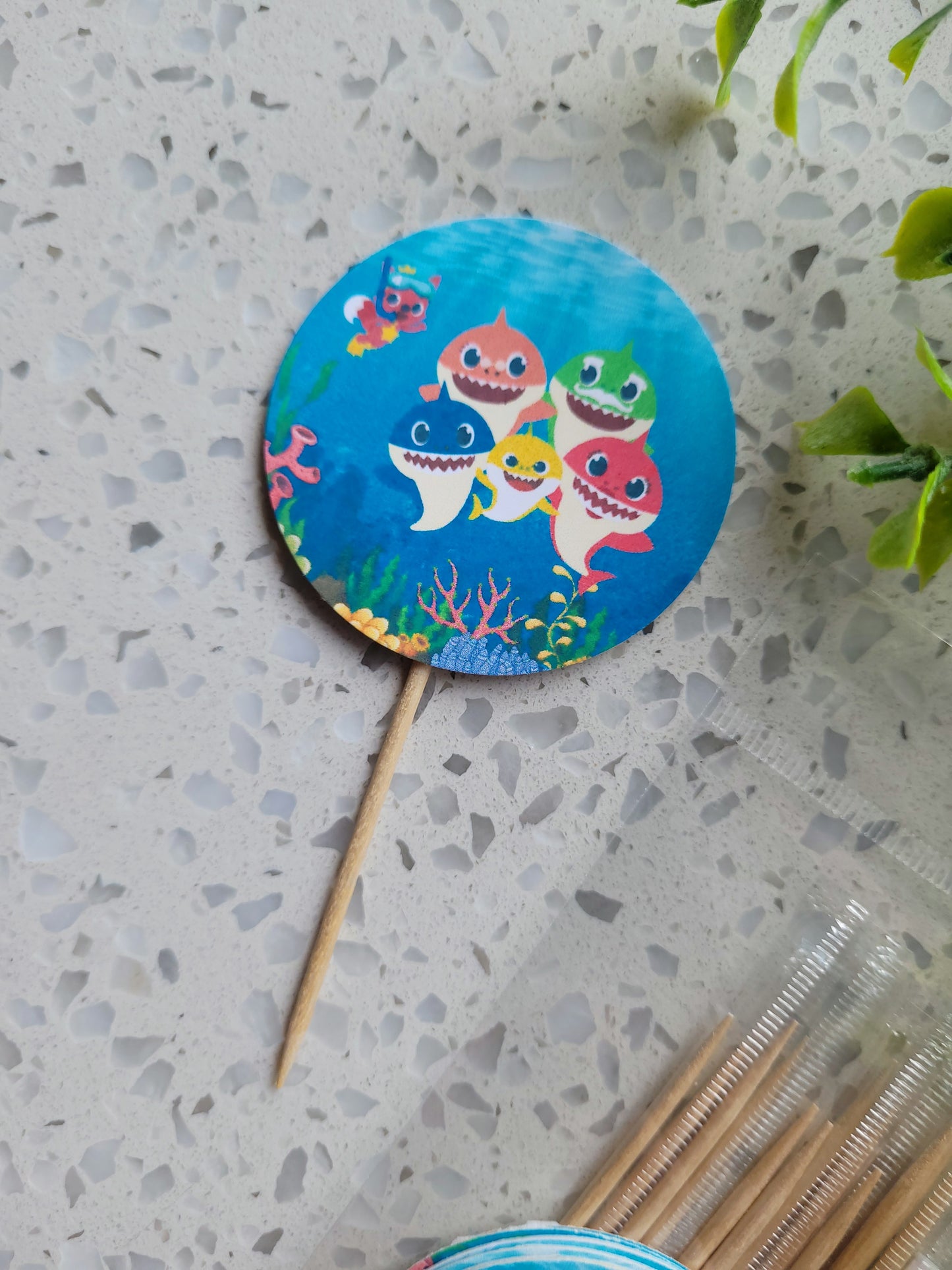 Paperboard Toppers Baby Shark 12s #01