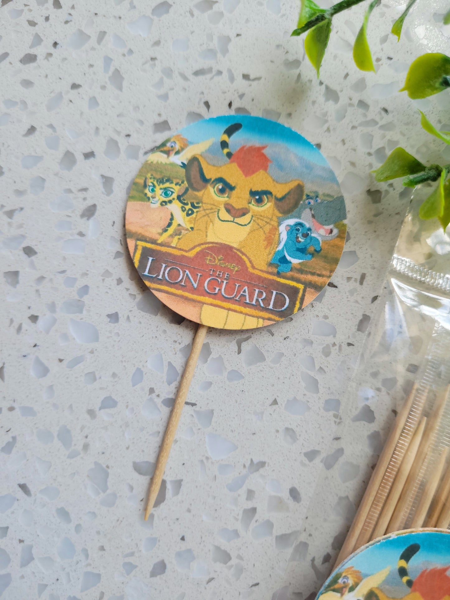 Paperboard Toppers Lion Guard 12s #01