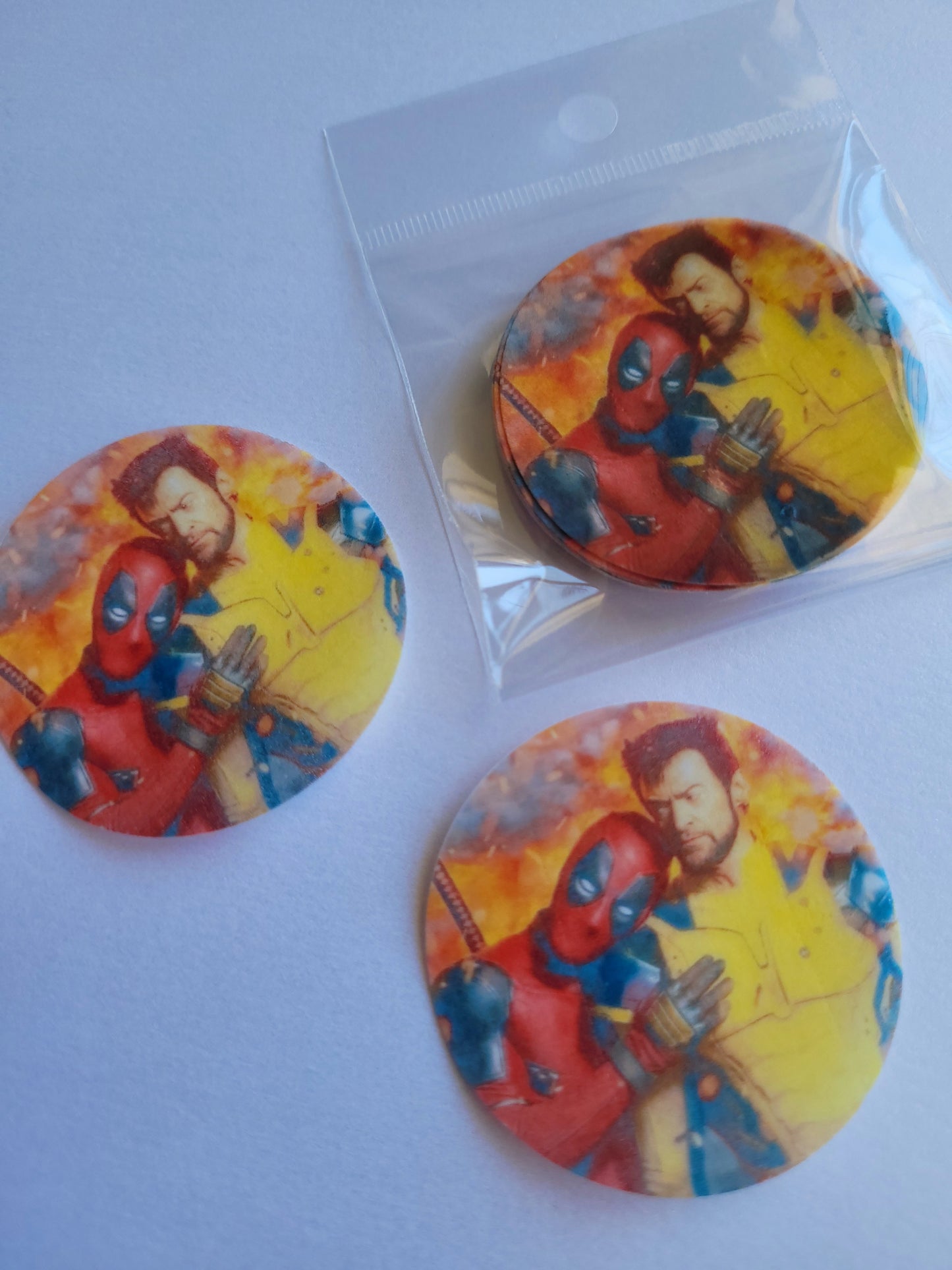 Edible Wafer Paper Pre-cut Toppers Deadpool / Wolverine #01