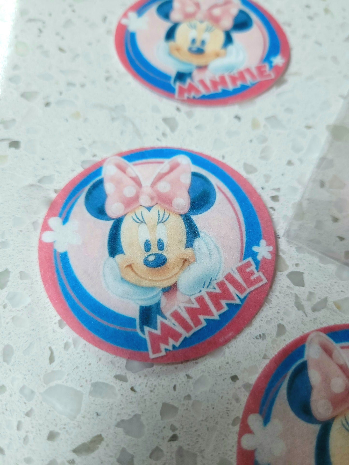 Edible Wafer Paper Pre-cut Toppers Minnie #02