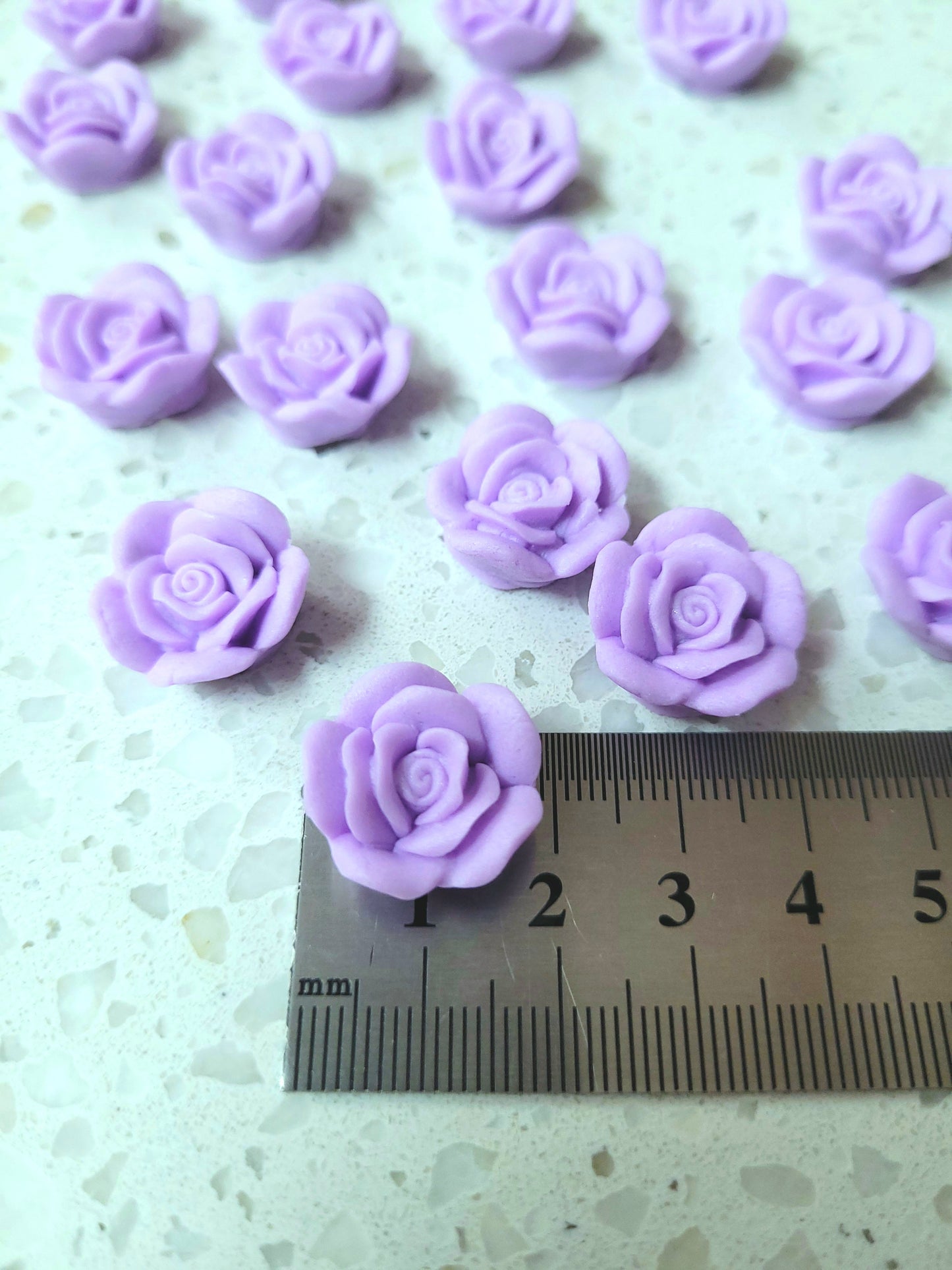Small Rose - Pastel Purple 20pcs Edible Cake Decorations
