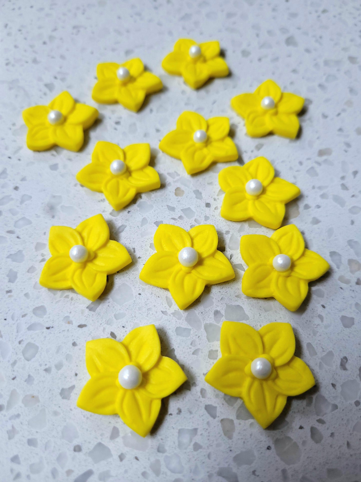 Flower 5 Petals - Yellow 12pcs Edible Cake Decorations