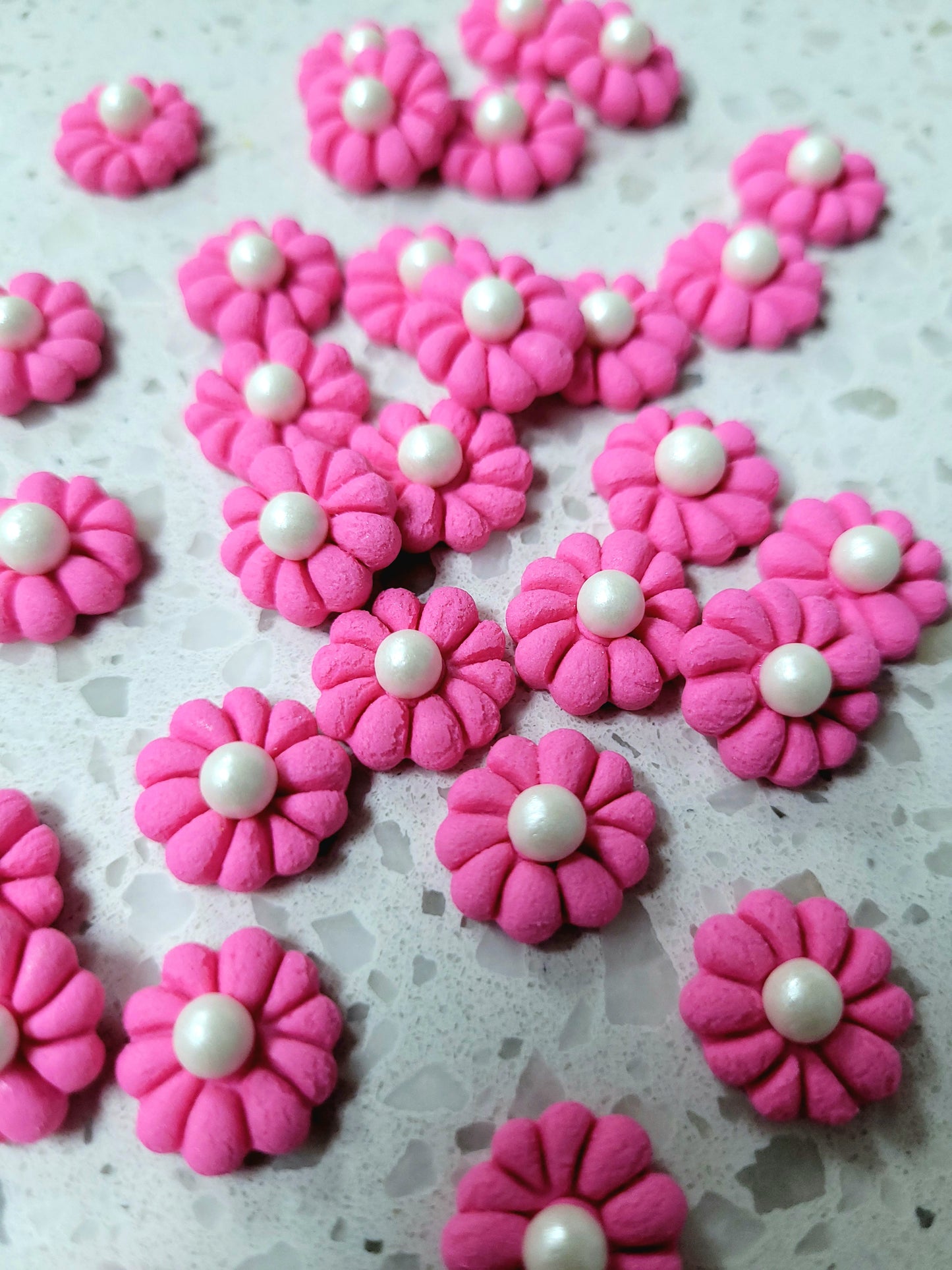 Mini Flower #01 - Pink 30pcs Edible Cake Decorations