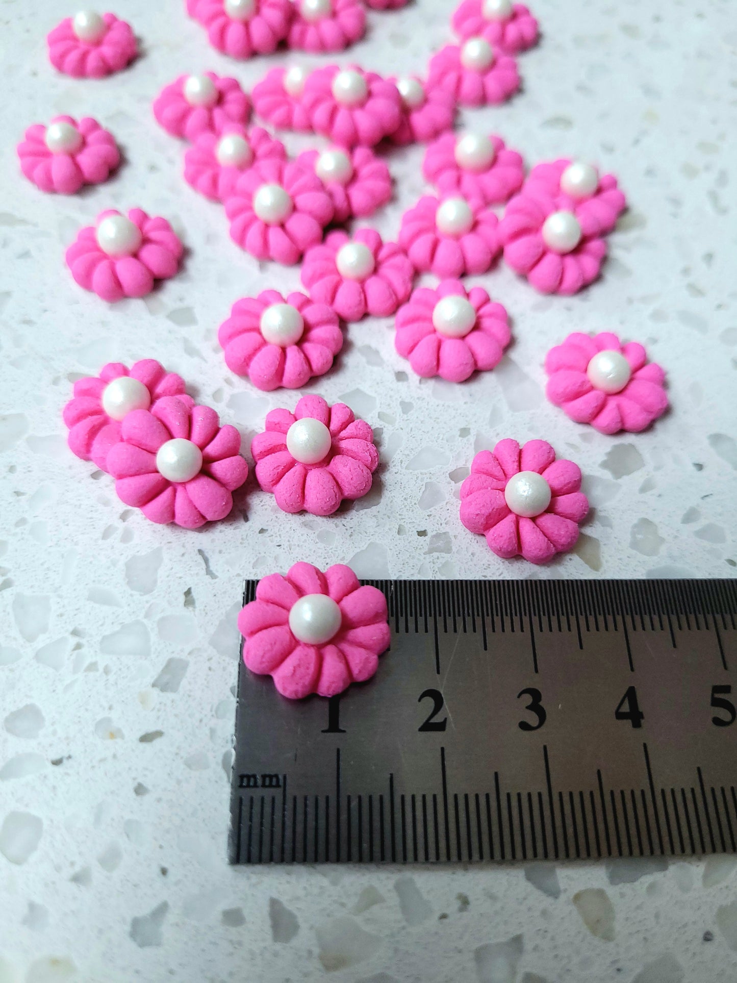 Mini Flower #01 - Pink 30pcs Edible Cake Decorations