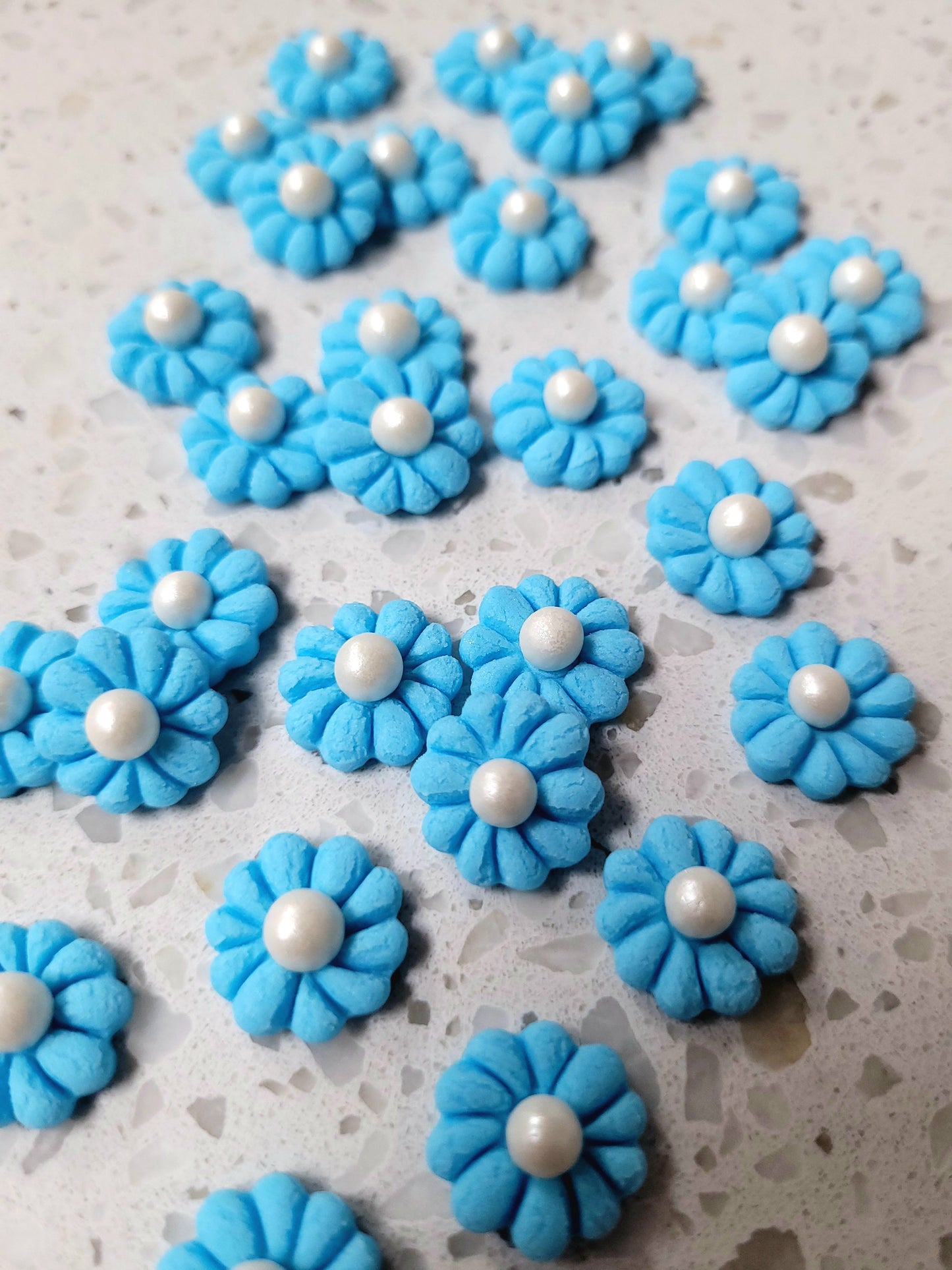 Mini Flower #01 - Pastel Blue 30pcs Edible Cake Decorations