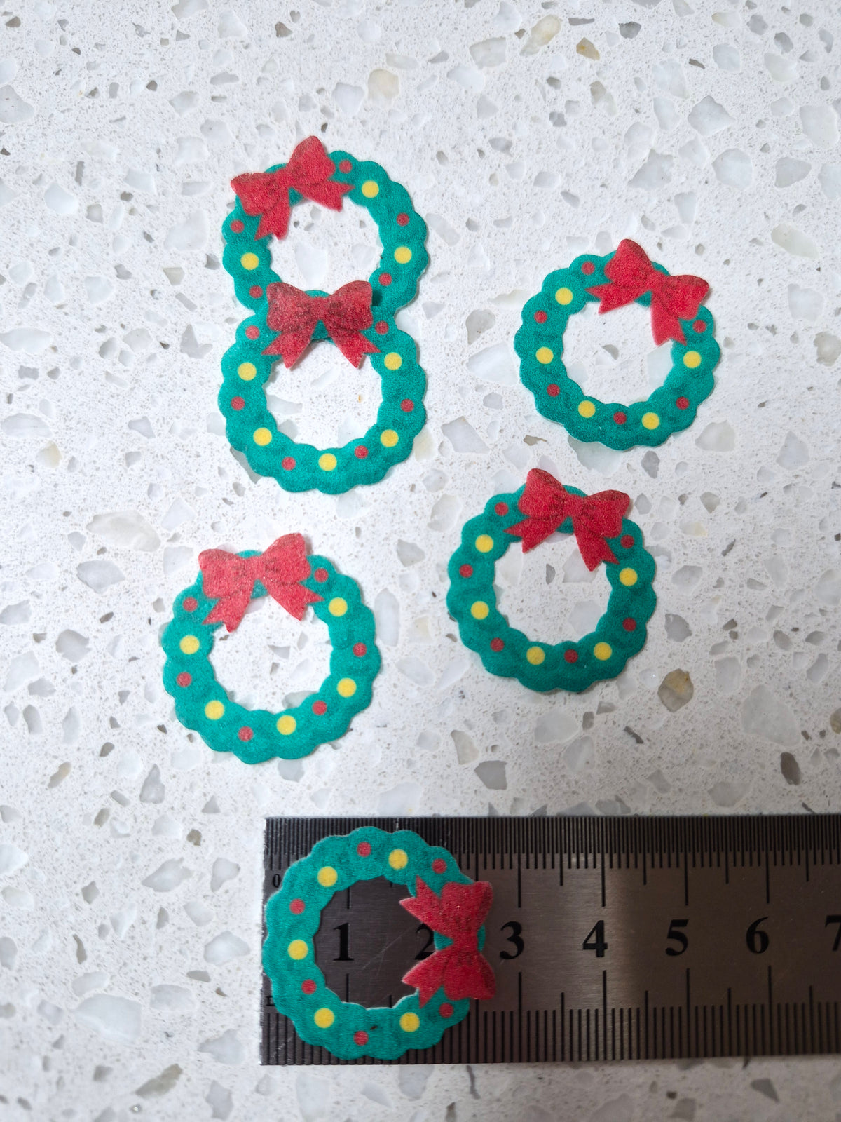 Christmas Wreath 02 Length 2.7cm Edible Wafer Paper Cutouts - Set of 6