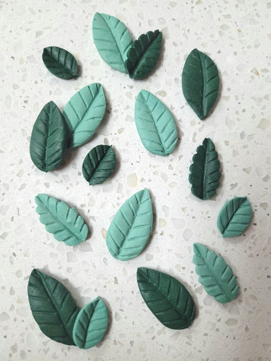 Leaves Assorted- Sage/Dark Green 16pcs Edible Cake Decorations