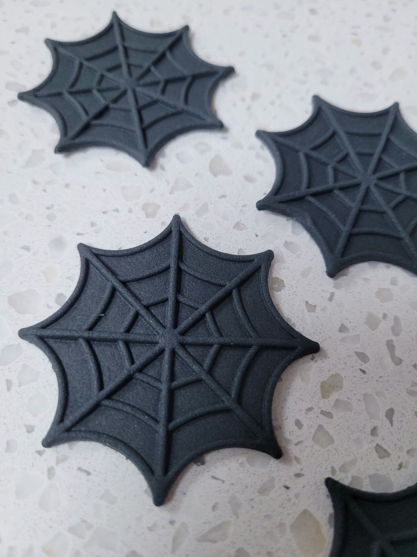 Spider Web Black 4pcs Edible Cake Decorations