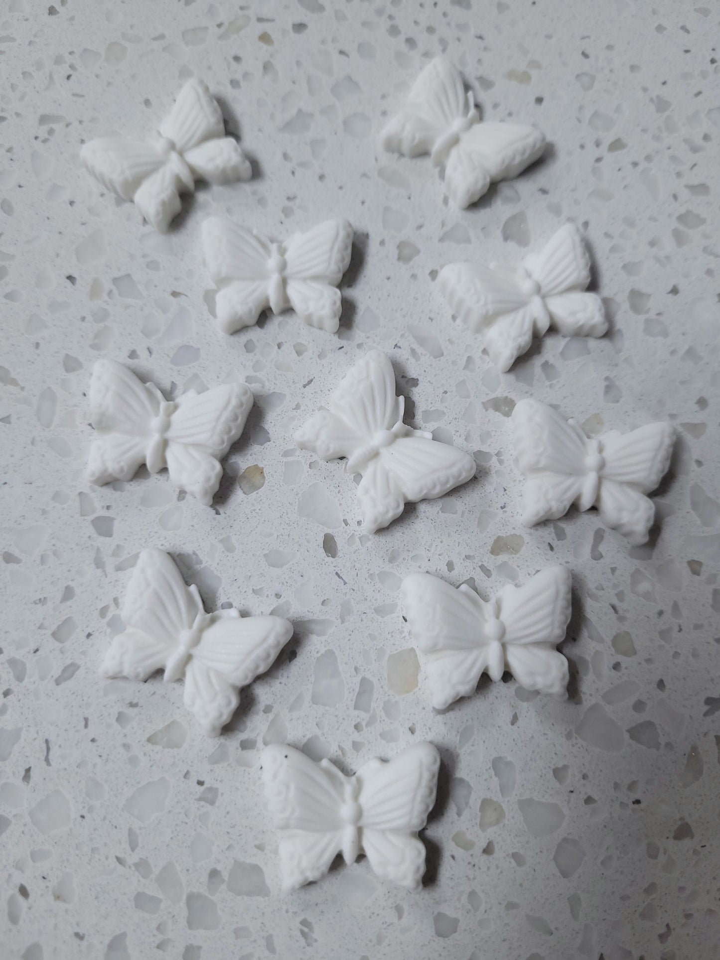 Butterflies White 10pcs Edible Cake Decorations