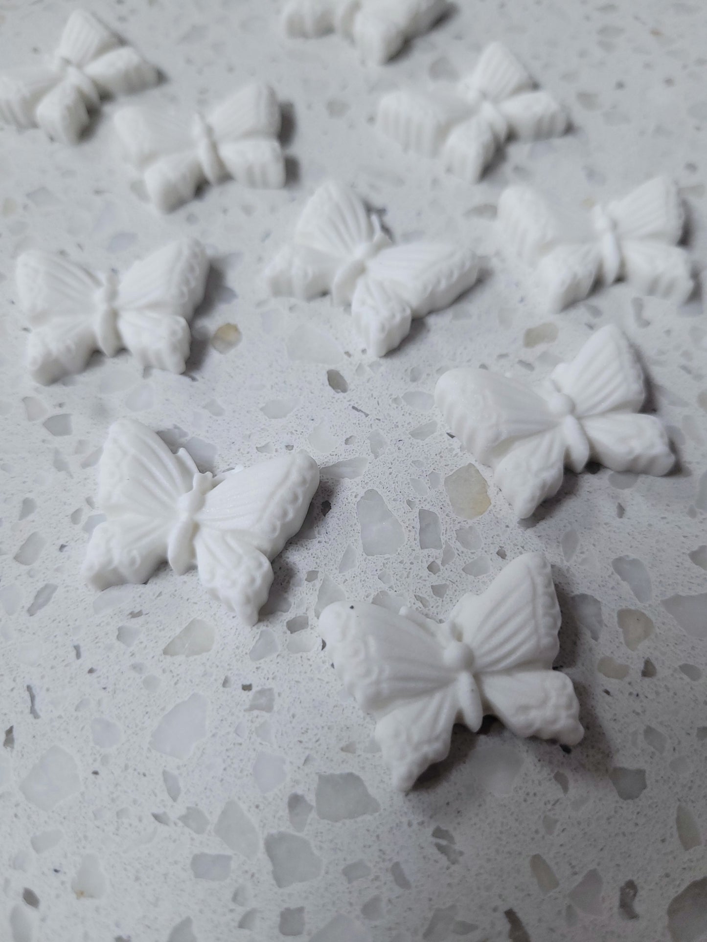 Butterflies White 10pcs Edible Cake Decorations