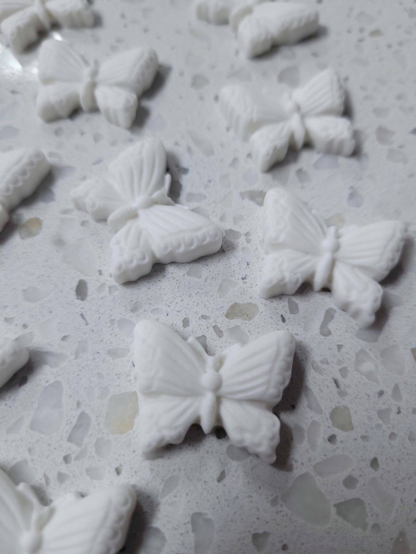 Butterflies White 10pcs Edible Cake Decorations