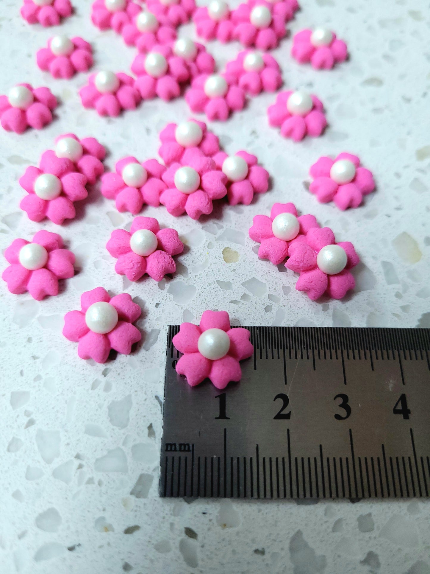 Mini Flower #02 - Pink 30pcs Edible Cake Decorations