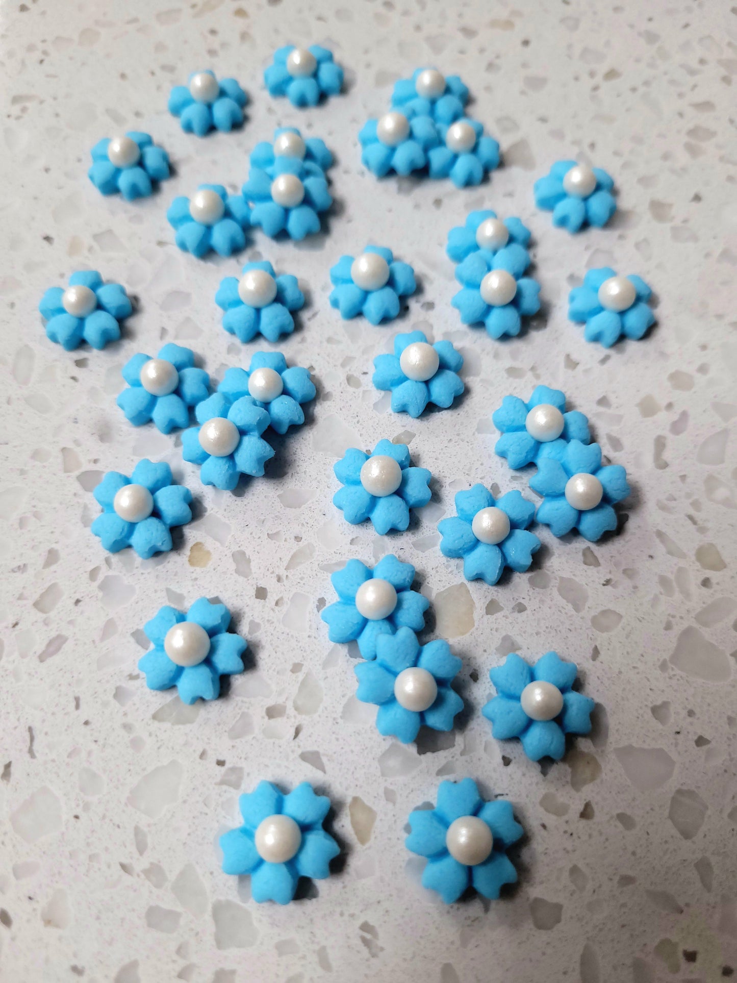 Mini Flower #02 - Pastel Blue 30pcs Edible Cake Decorations
