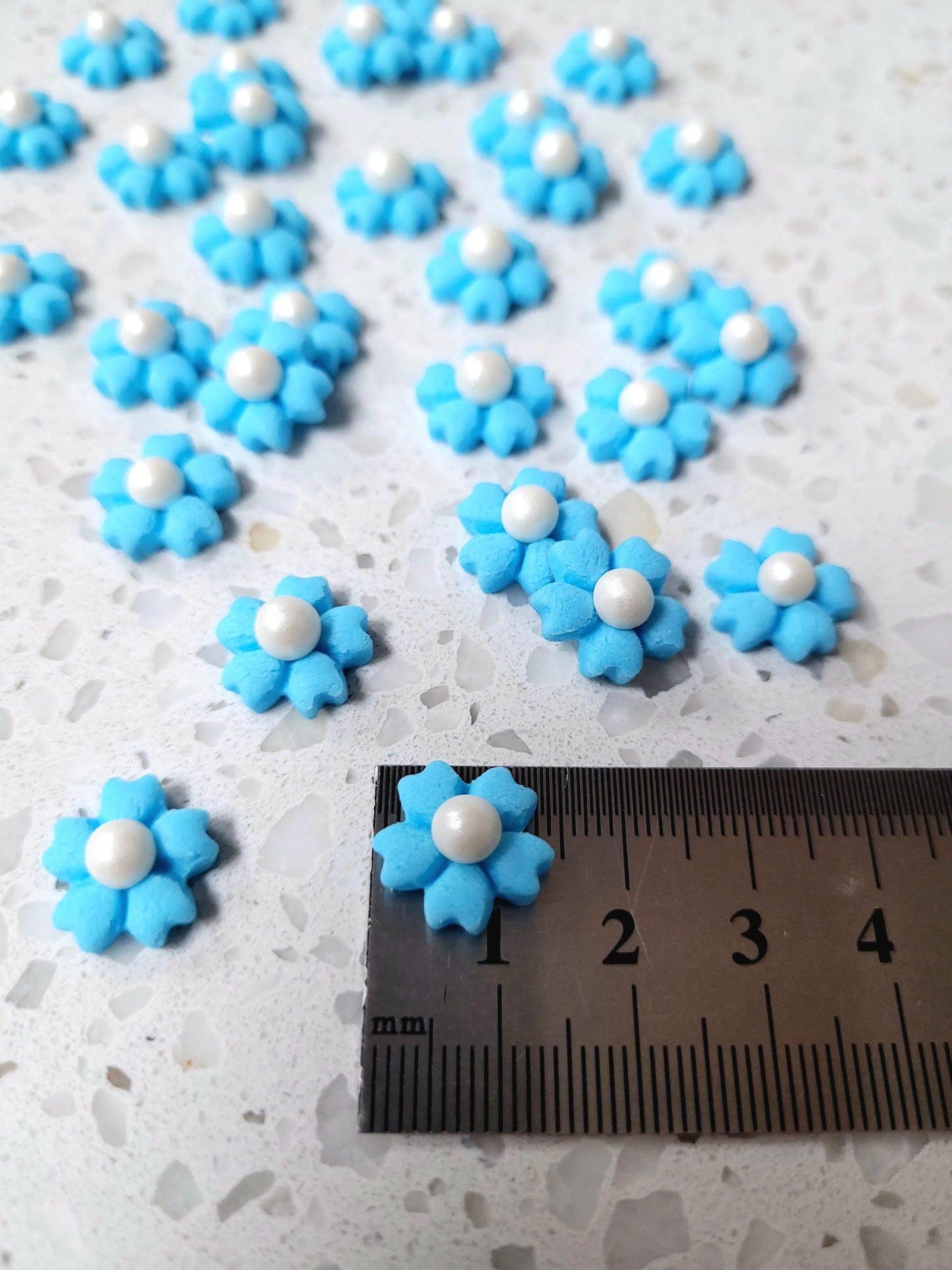Mini Flower #02 - Pastel Blue 30pcs Edible Cake Decorations