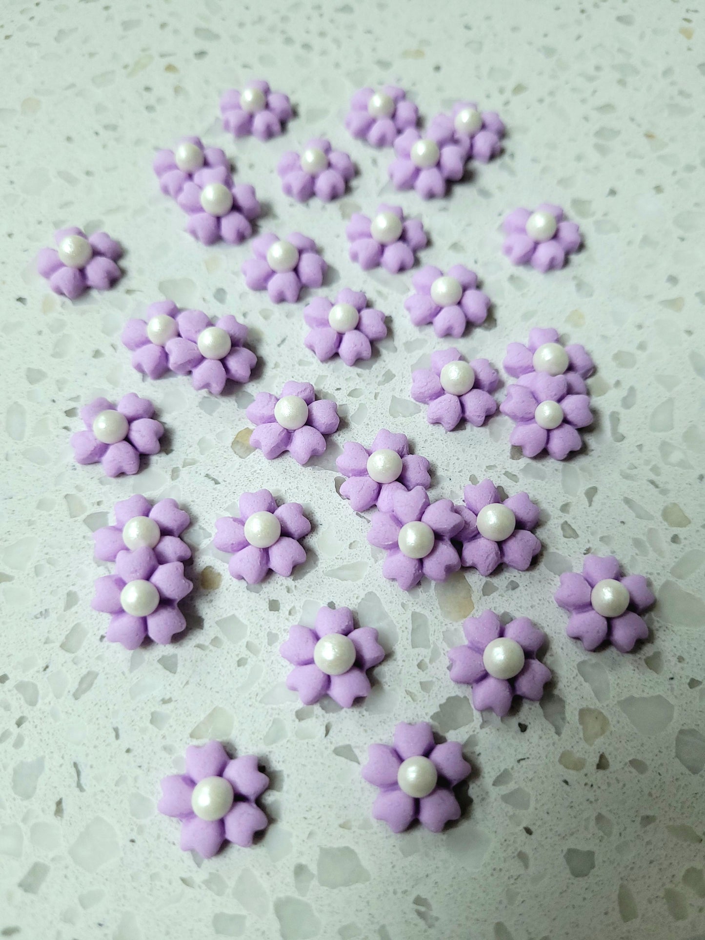 Mini Flower #02 - Pastel Purple 30pcs Edible Cake Decorations