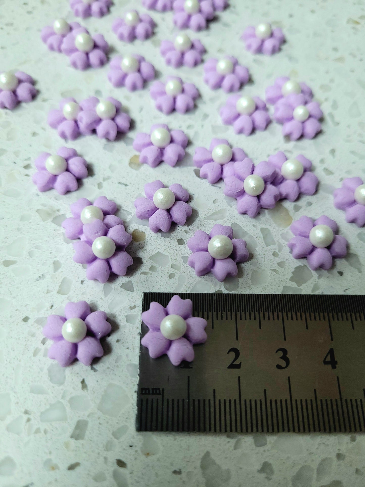 Mini Flower #02 - Pastel Purple 30pcs Edible Cake Decorations