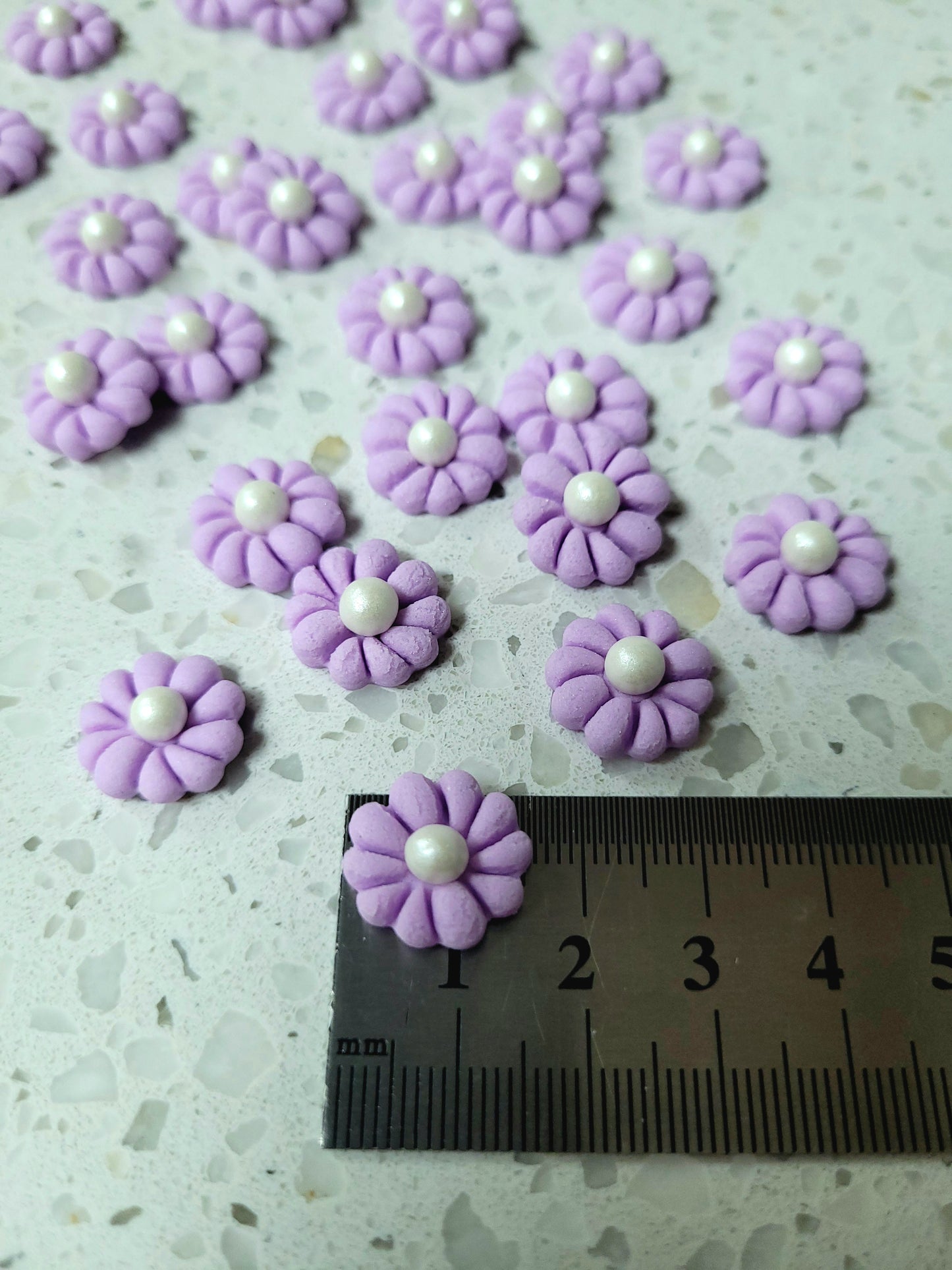 Mini Flower #01 - Pastel Purple 30pcs Edible Cake Decorations