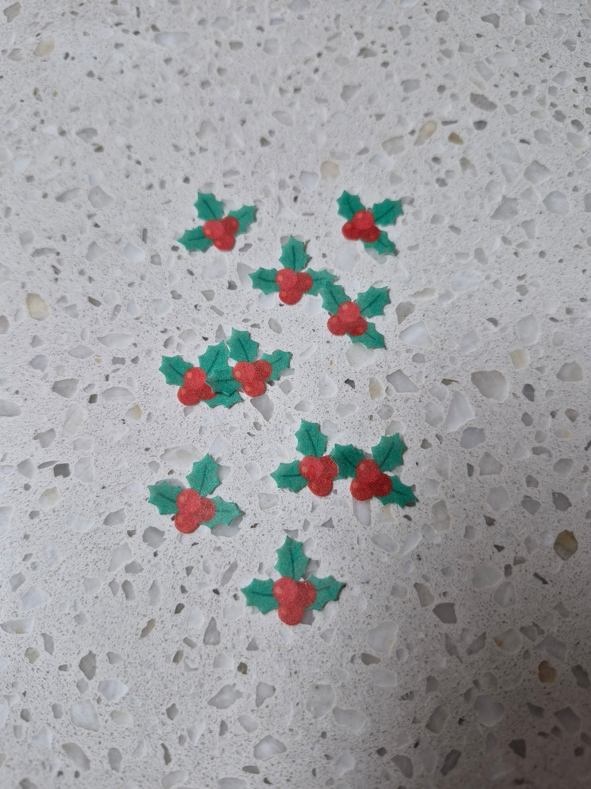 Holly Leaves & Berries 02 Length 1.5cm Edible Wafer Paper Cutouts - Set of 10